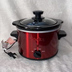 1.5 Quart Slow Cooker by Cooks